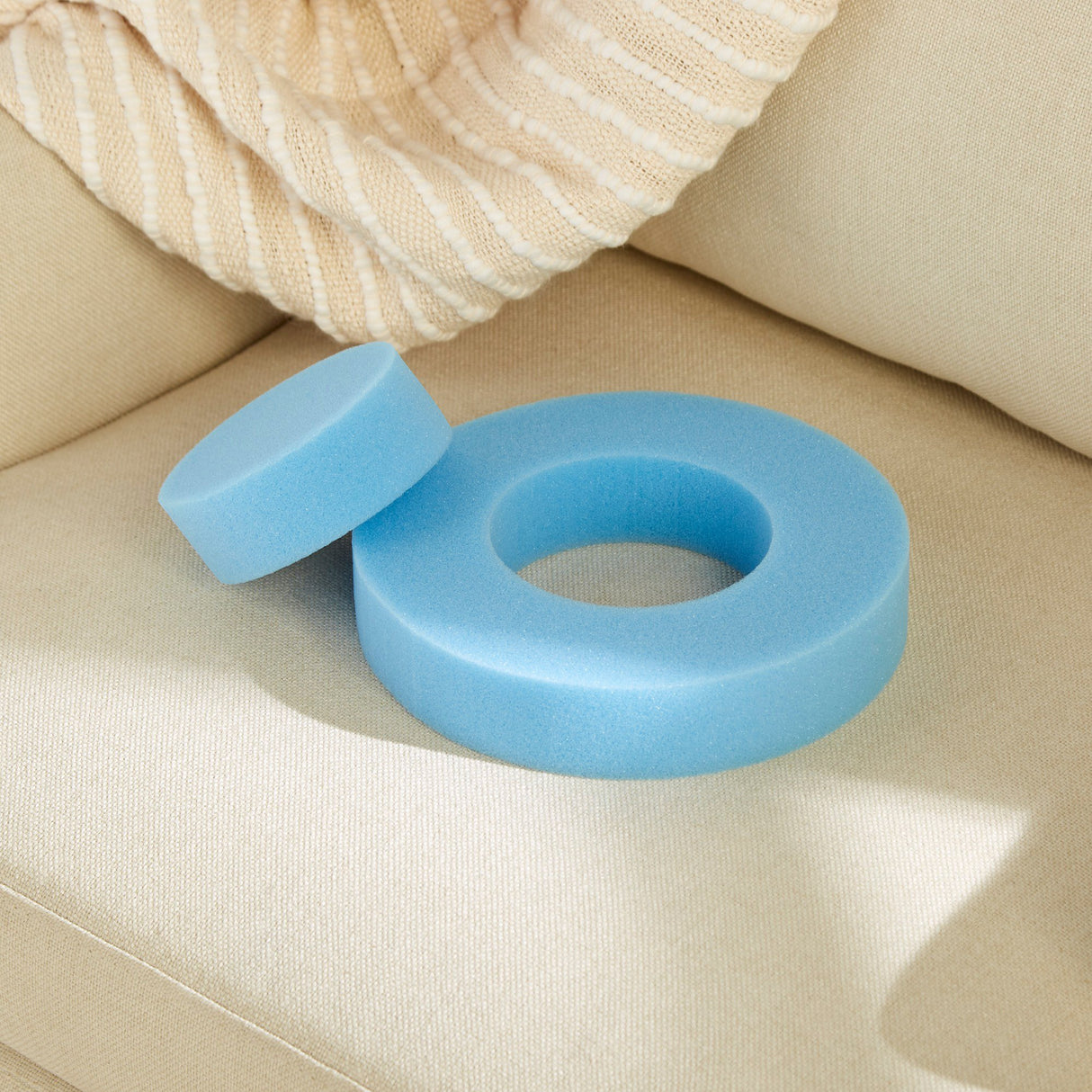 Donut Positioner McKesson 9 Inch Diameter Foam Freestanding