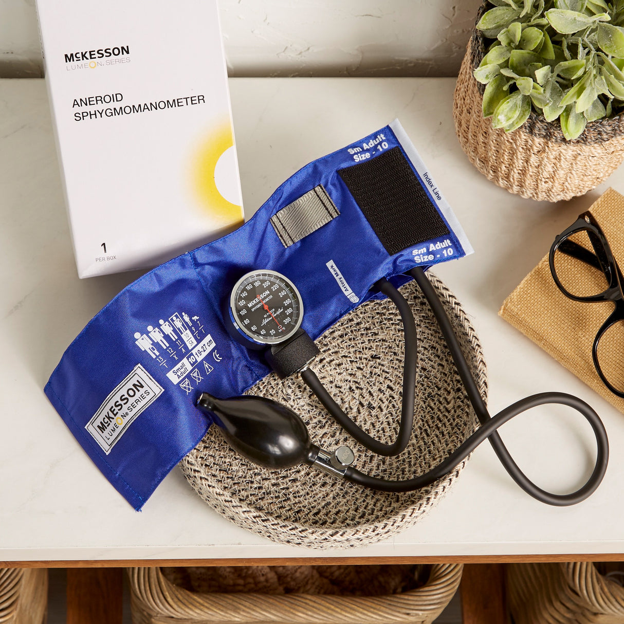 Aneroid Sphygmomanometer Unit McKesson LUMEON Small Adult Cuff Nylon Cuff 19 - 27 cm Pocket Aneroid