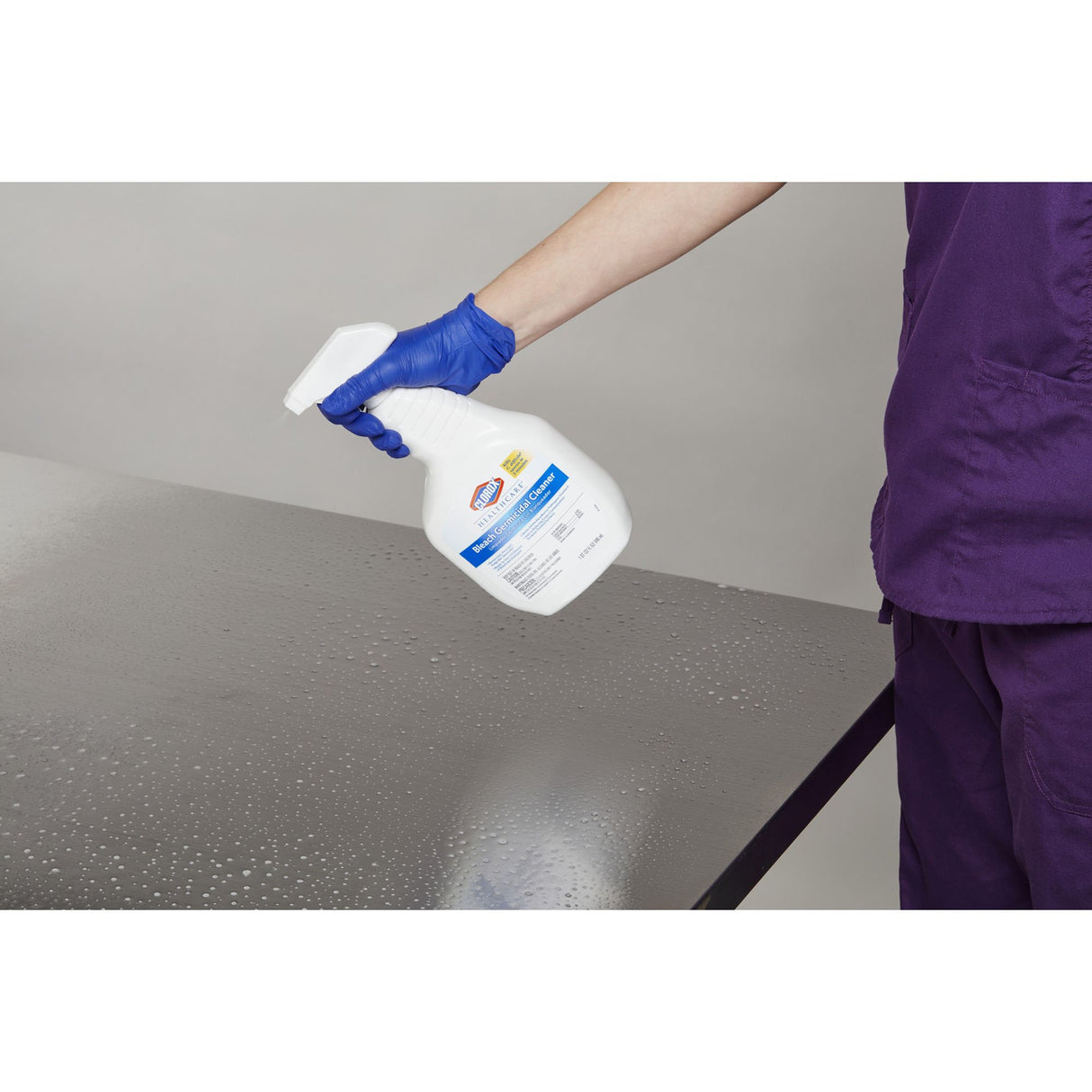 Clorox Healthcare Bleach Germicidal Surface Disinfectant Cleaner Refill Manual Pour Liquid 1 gal. Jug Fruity Floral Bleach Scent NonSterile