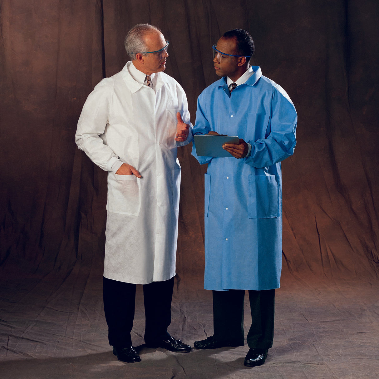 Lab Coat Blue Large Knee Length 3-Layer SMS Disposable