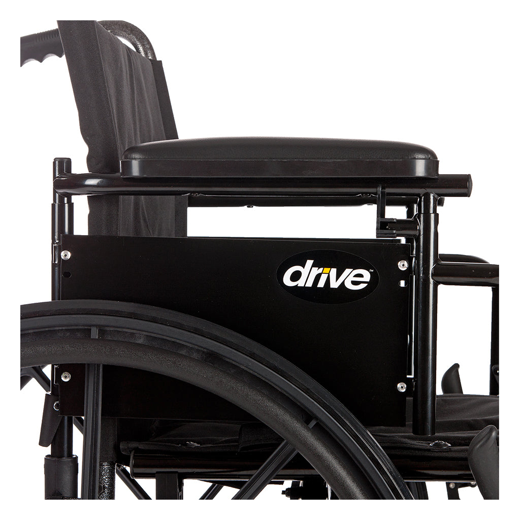Fauteuil roulant léger à double essieu Cruiser X4 avec accoudoirs amovibles réglables, accoudoirs de bureau, repose-jambes élévateurs, siège de 18 po