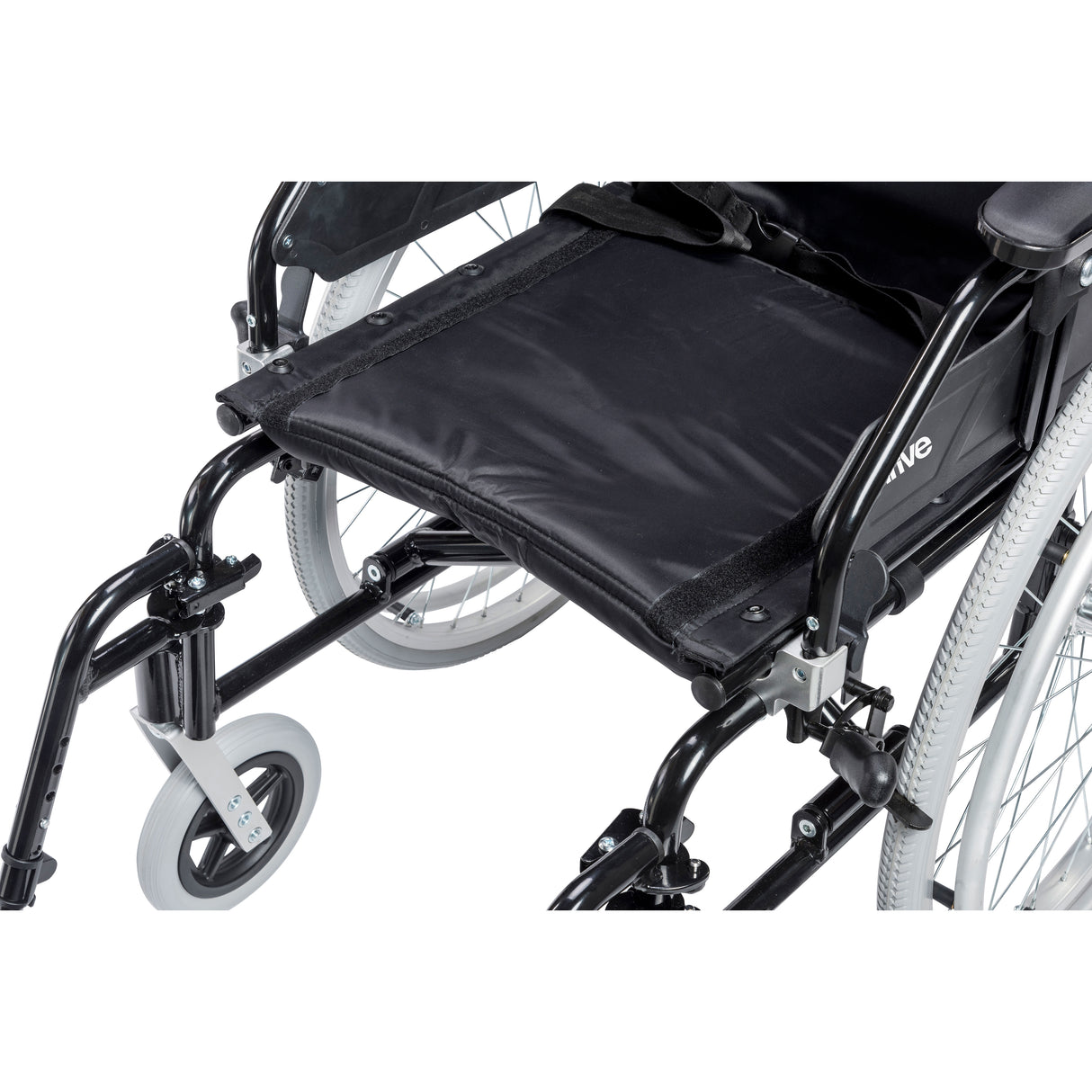 Silla de ruedas ultraligera Lynx, reposapiés abatibles, asiento de 20"