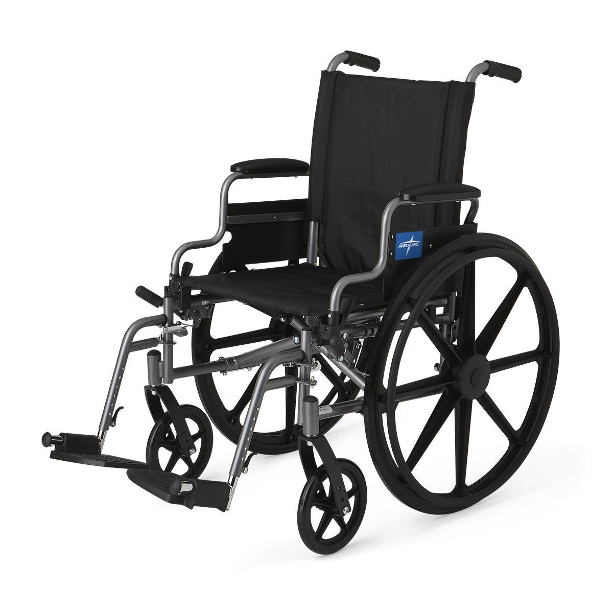 Silla de ruedas ligera básica K4 de Medline