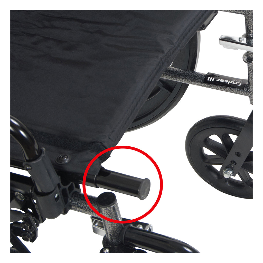 Fauteuil roulant léger à double essieu Cruiser X4 avec accoudoirs amovibles réglables, accoudoirs de bureau, repose-jambes élévateurs, siège de 18 po